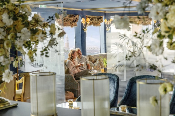 UNIWORLD Boutique River Cruises S.S. La Venezia Panini Bar Lifestyle 4.jpeg